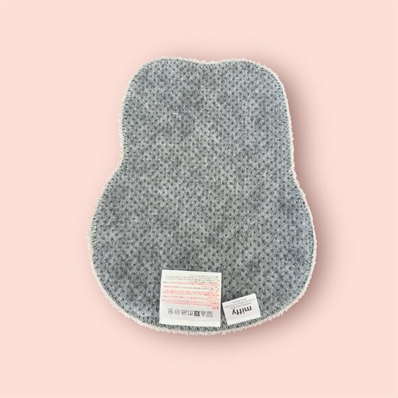 [NEW PRODUCT] Miffy Die Cut Rug | Door Mat | Gray Color size approx 10.2"x13.4" - Picture 2 of 3